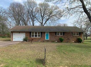 1129 Magnolia Dr, Fulton, KY 42041