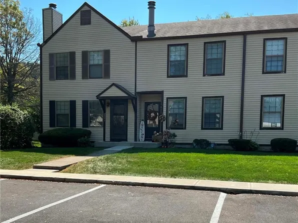 2295 Laurelwood Dr, Columbus, OH 43229