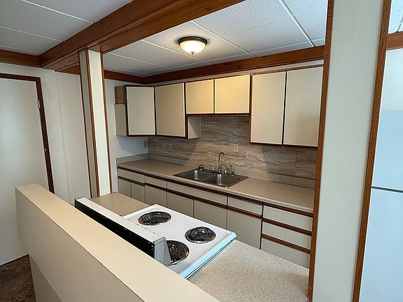 2nd image of 203 W Bonge Ave #4