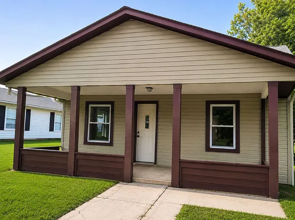 512 Home Dr, Saint James, MO 65559