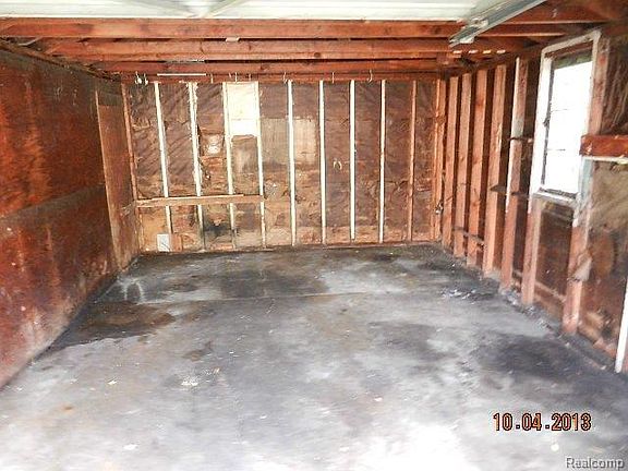 5th image of 14056 Grandville Ave