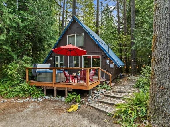 12214 757th Avenue NE, Skykomish, WA 98288