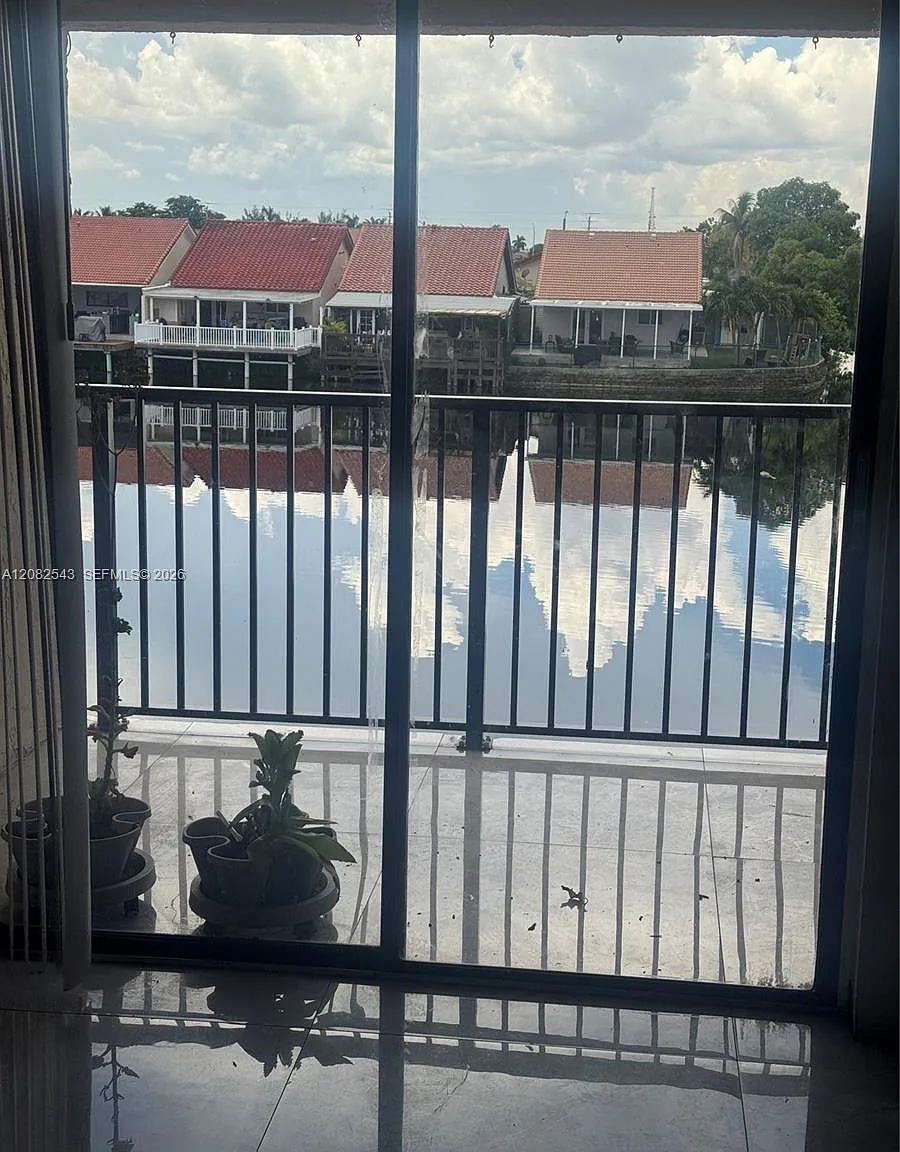 Vista Alegre Townhomes Co — Photo 3