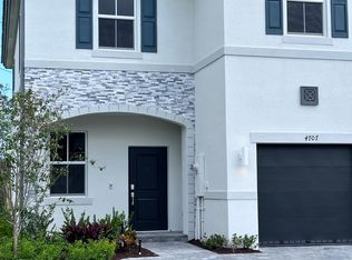 4707 NW 118th Ave, Pompano Beach, FL 33076