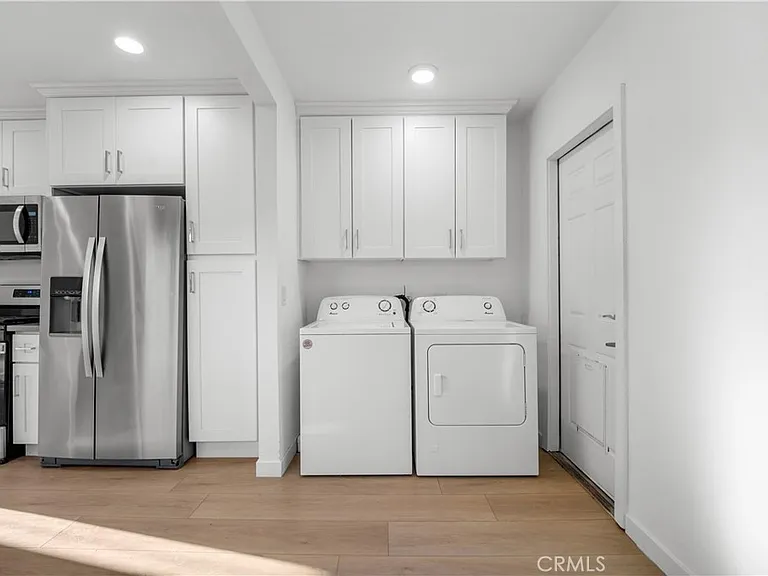 6642 Vineland Ave — Photo 15