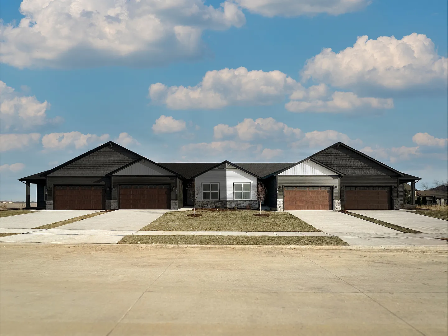 26546 W Orchid Ln #3 photo 1