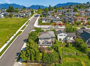 4802 Venables St, Burnaby, BC V5C 3A8