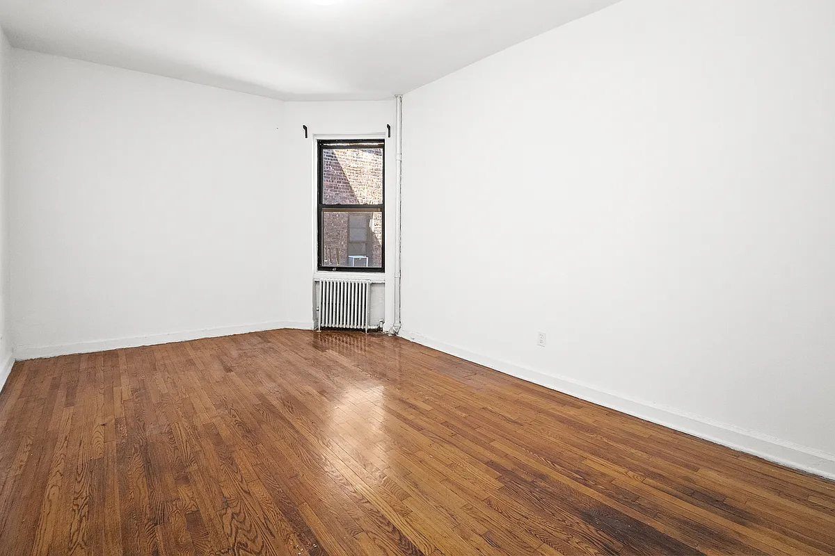 Building Photo - 203 W 103rd St #3G
