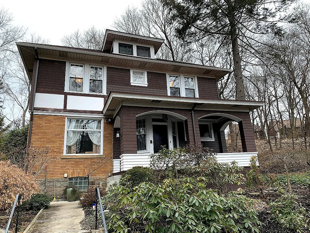 6 Olympia Pl photo 1