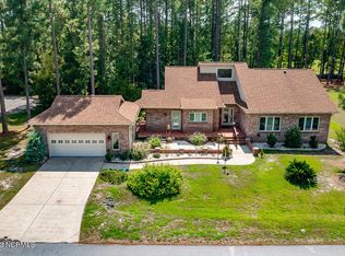 2135 Royal Pines Dr, New Bern, NC 28560