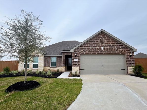 3109 Banyan Dr