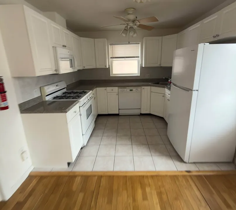 37 Bergen Blvd #1