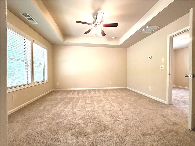 6215 Crested Moss Dr — Photo 16