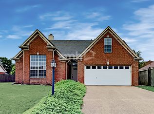 9997 Woodland Grove Dr, Arlington, TN 38002