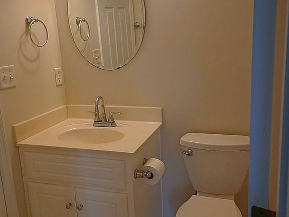 5th image of 60 Leigh Pl
