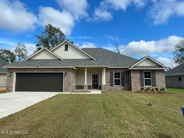 6834 Rolling Green Dr, Pass Christian, MS 39571