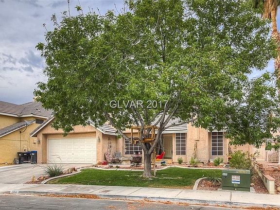 2nd image of 304 Vallarte Dr