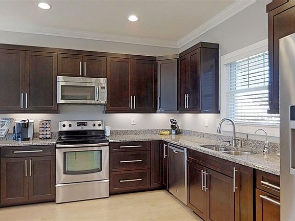 4th image of 4513 Vista Dr