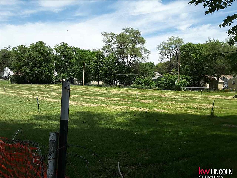 2nd image of 5337 N 36th St