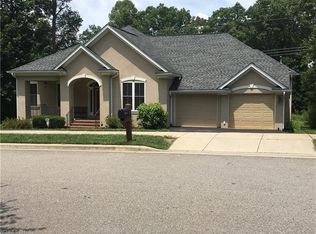 4 Sawyers Pheasant Ln, Biltmore Lake, NC 28715