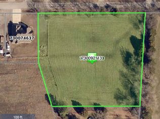 S Hall Ave, Wagoner, OK 74467