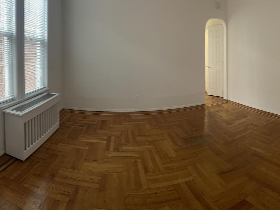 1st image of 2432 Lurting Ave APT 2