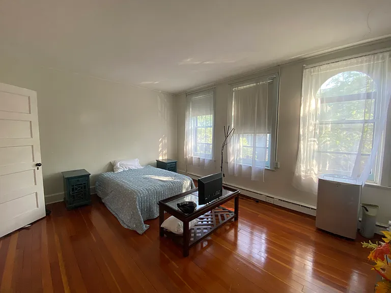 212 Lancaster St — Photo 15
