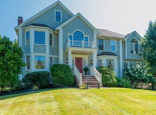 5 Pipers Gln, Andover, MA 01810