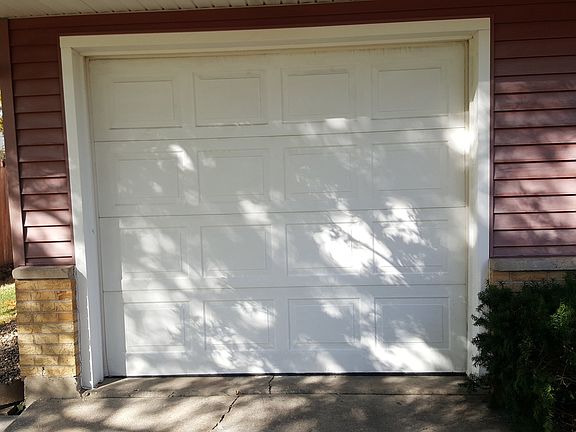 5th image of 1060 Lancaster Ct