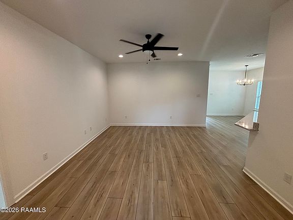 4th image of 315 Dunwoody Ct