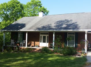 4049 Elkahatchee Rd, Alexander City, AL 35010