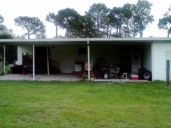 3rd image of 3454 Edsel Ave