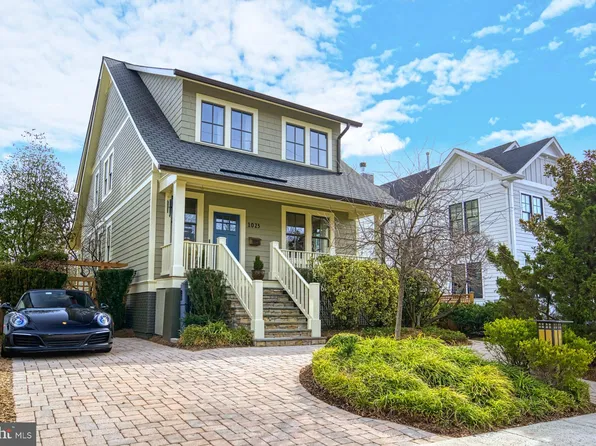 1023 N Edgewood St, Arlington, VA 22201