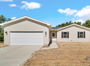 528 Oxford Rd, Kingsford Heights, IN 46346