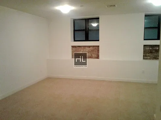 Rented by Highline Residential | media 81