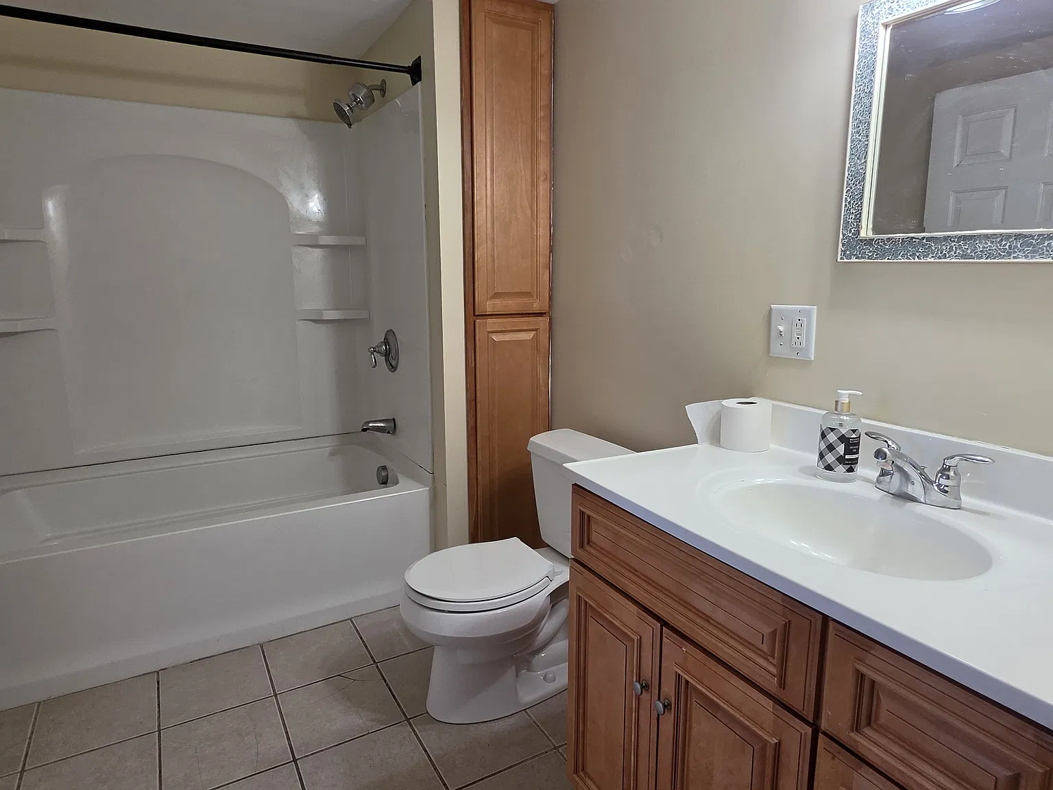 3 bed, 1155 sqft, $2,150 — Photo 4
