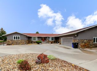 3909 Ridgemoor Dr, Rapid City, SD 57702