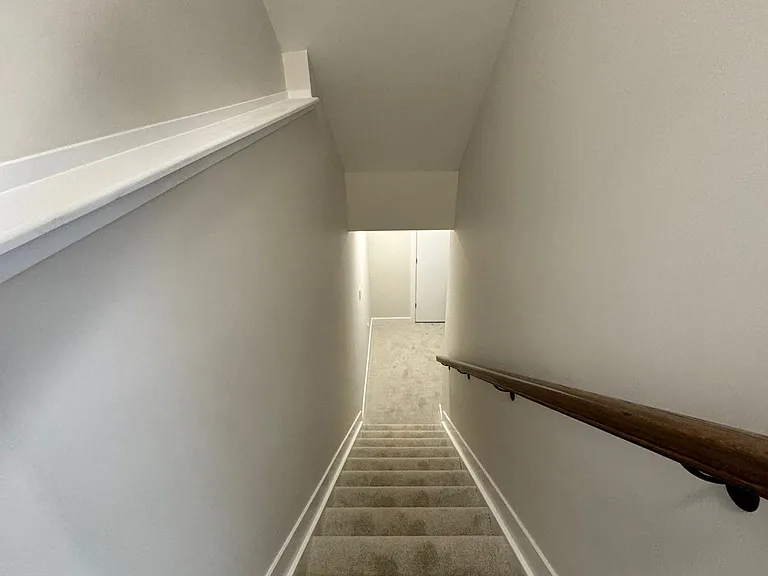 534 Oldenburg Ave — Photo 14