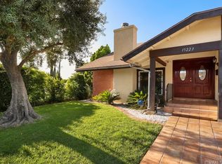 15223 Knapp St, North Hills, CA 91343