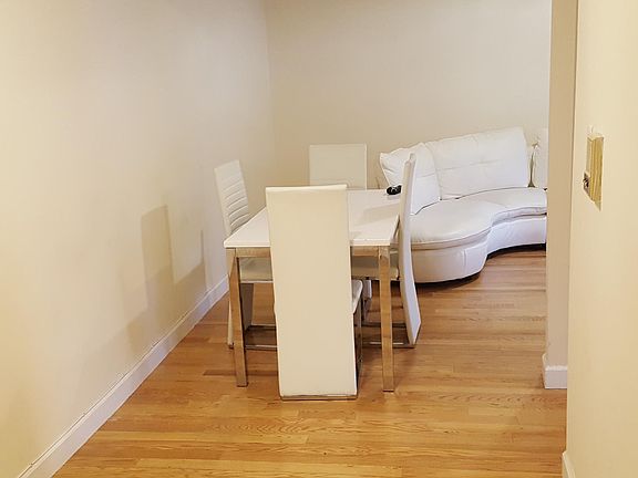 5th image of 14325 84th Dr APT 1F