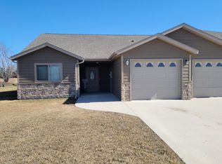 809 10th Ave SW, Pipestone, MN 56164