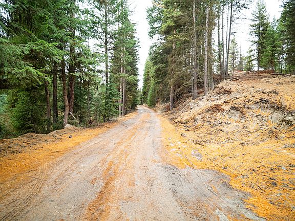 2nd image of 1875 Lower Lost Prairie Rd
