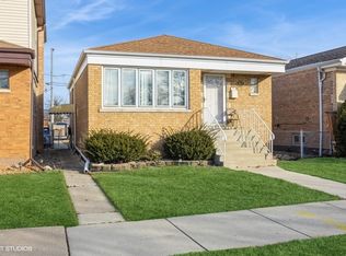 5623 S Massasoit Ave, Chicago, IL 60638
