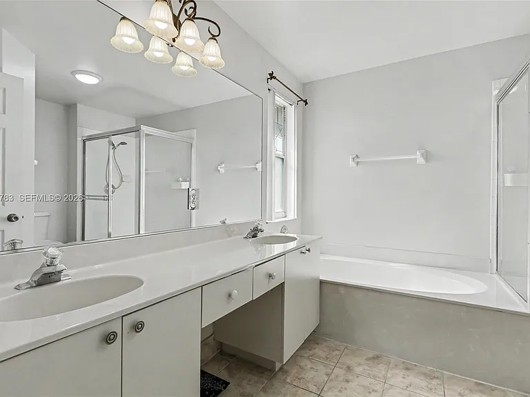 17367 SW 20th Ct — Photo 15