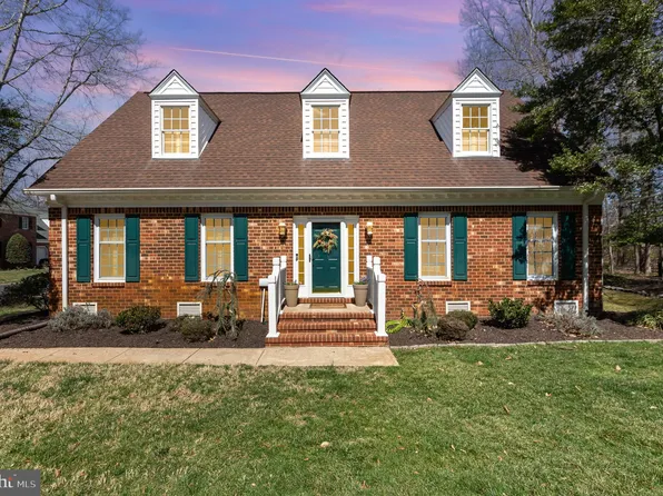 3906 Corbin Hall Ln, Fredericksburg, VA 22408