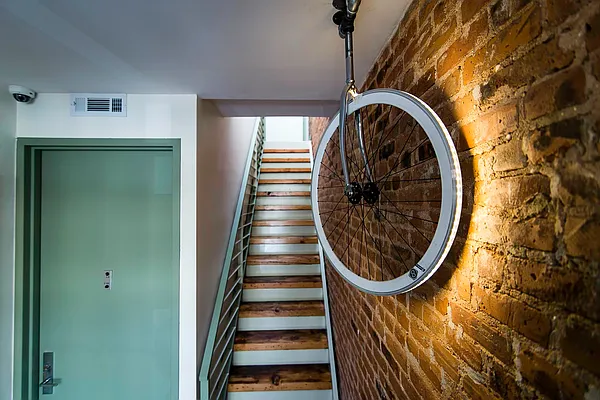 Rented by Nooklyn NYC LLC | media 52