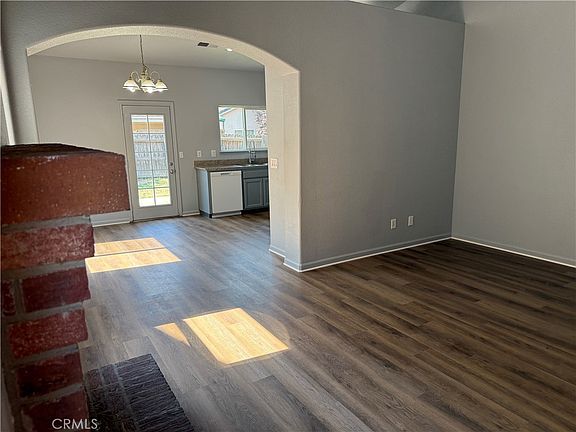 5th image of 3025 Bea Dr