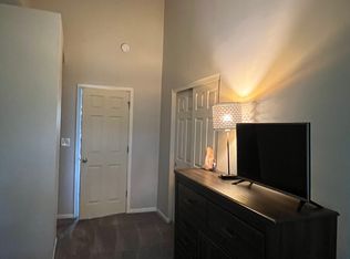 2128 Fulham Dr, Naperville, IL 60564