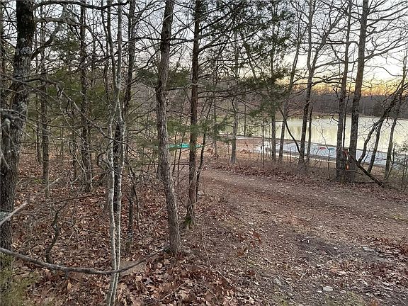 3rd image of 2 Plumlee Rd