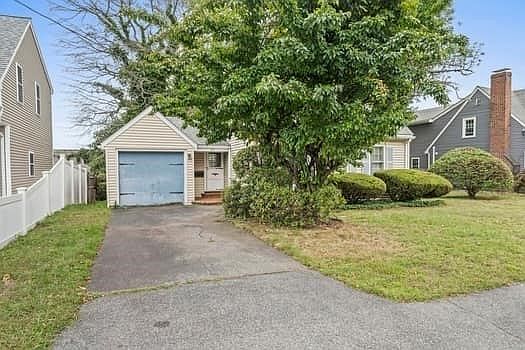 4th image of 33 French Ave
